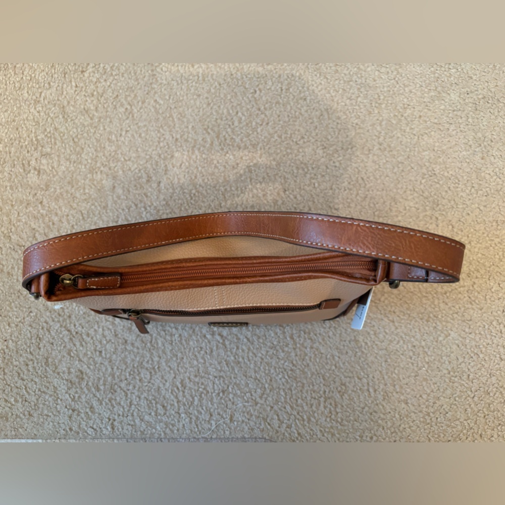 BOC Solid Vegan Leather Shoulder Purse. Tan/Taupe & Brown, NWT - Picture 3 of 6